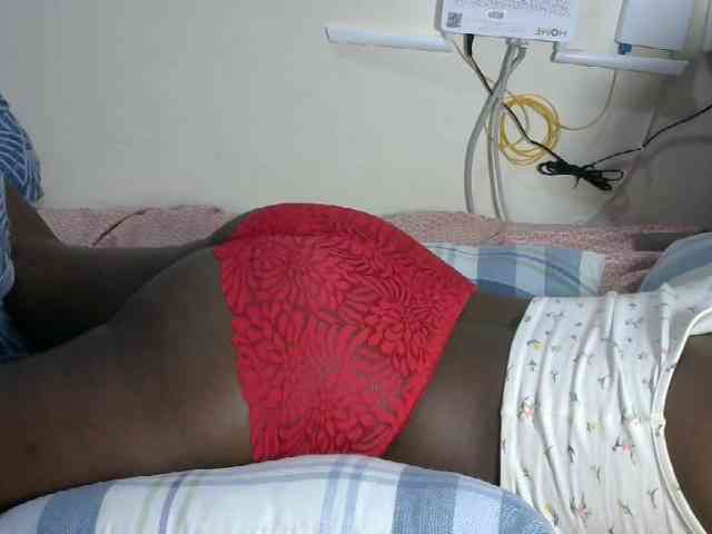 Lovelyacce webcam