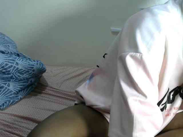 Lovelyacce webcam