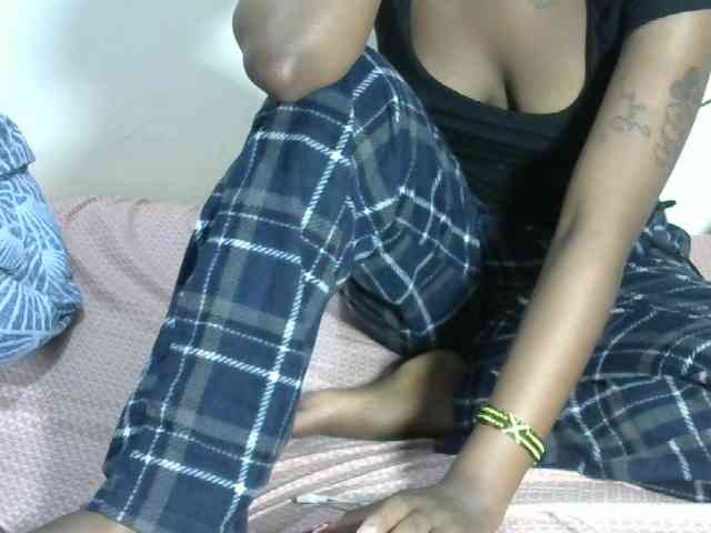 Lovelyacce webcam
