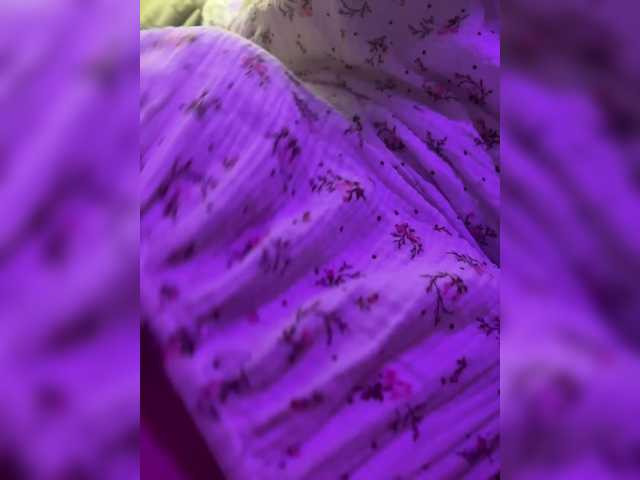 MissKriss1's BongaCams show and profile