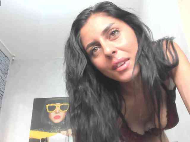 Ishalyn webcam