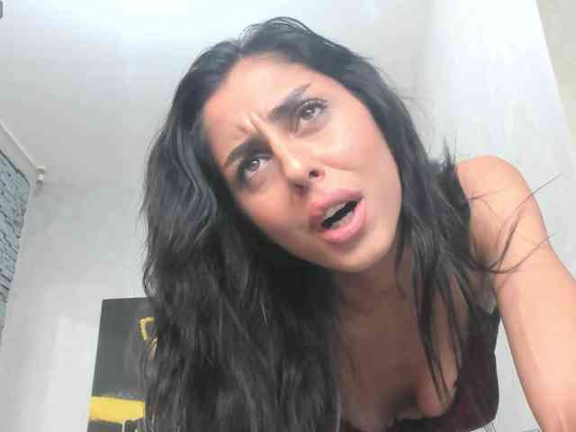 Ishalyn webcam