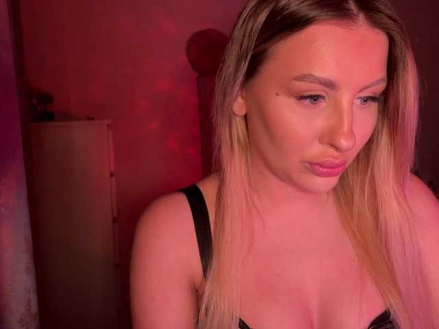 LexyRose's BongaCams show and profile