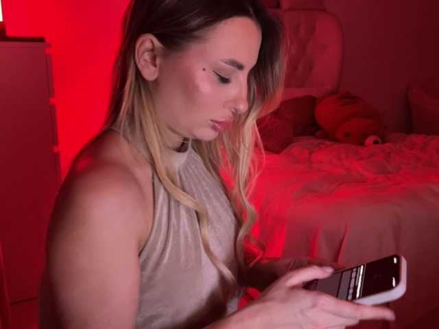 LexyRose's BongaCams show and profile