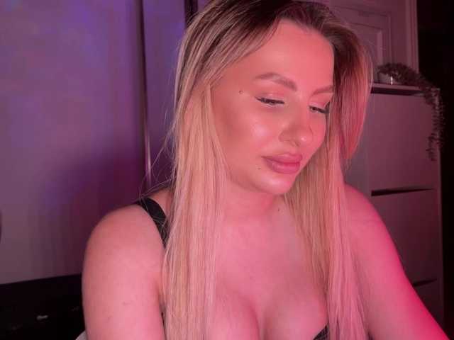 LexyRose's BongaCams show and profile