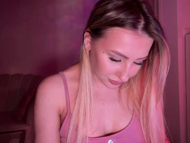 LexyRose's BongaCams show and profile