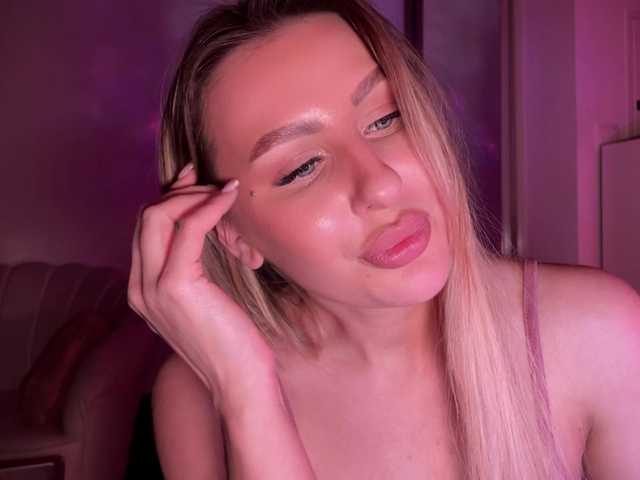 LexyRose's BongaCams show and profile