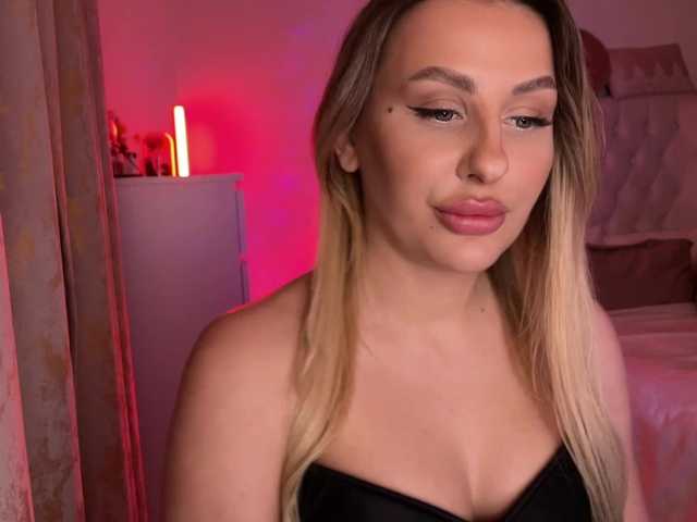 LexyRose's BongaCams show and profile