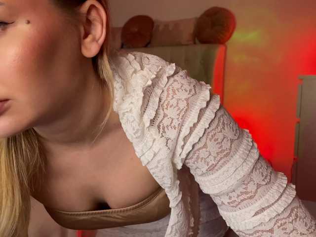 LexyRose's BongaCams show and profile