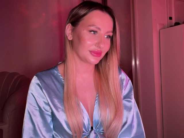 LexyRose's BongaCams show and profile