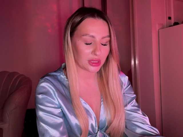 LexyRose's BongaCams show and profile