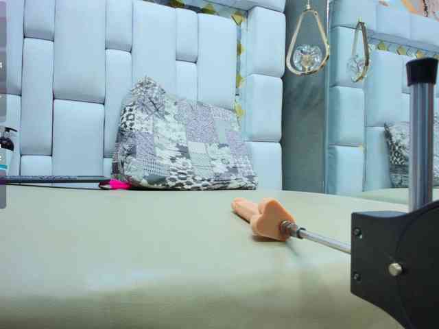 Lily-Rouse webcam