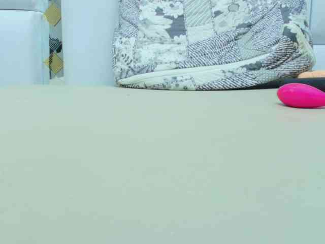nude live chat Lily-Rouse