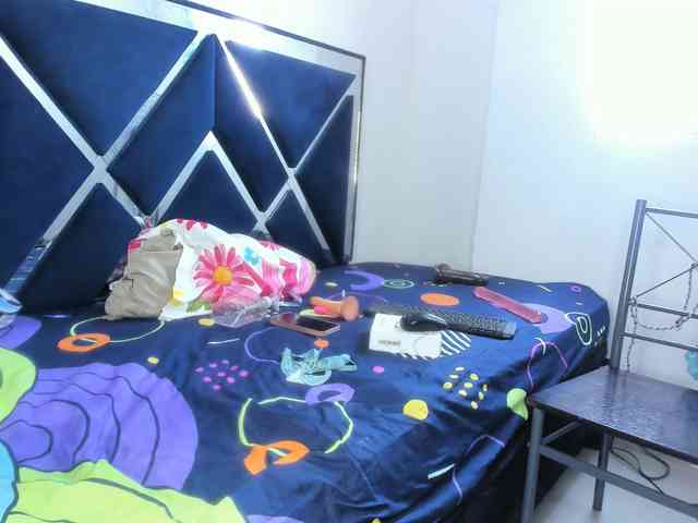 JennyCherryy JennyCherryy