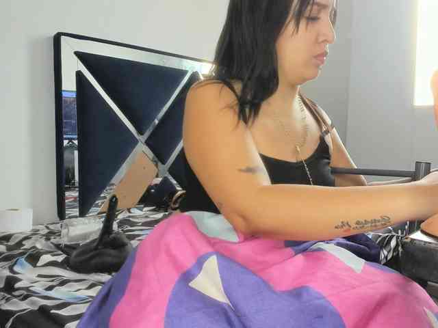 JennyCherryy JennyCherryy