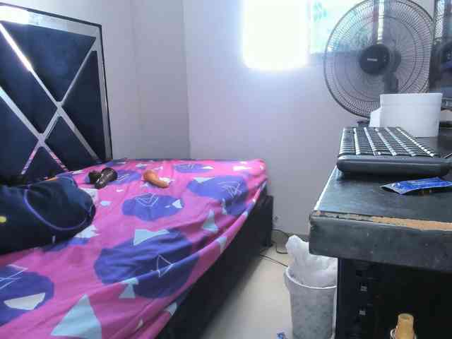 JennyCherryy JennyCherryy