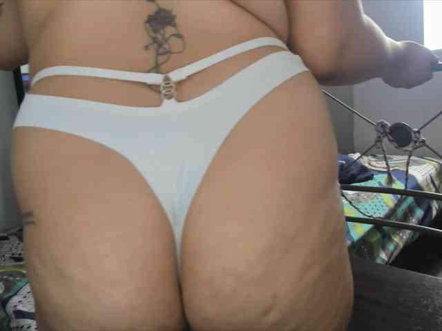 JennyCherryy webcam