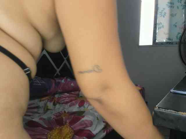 JennyCherryy JennyCherryy