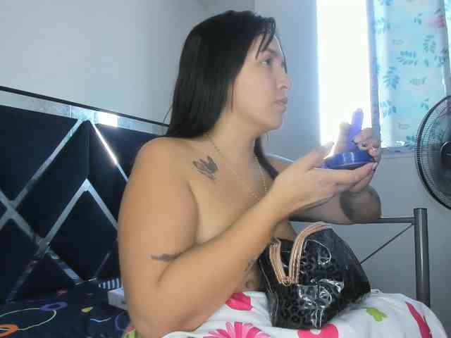 JennyCherryy JennyCherryy