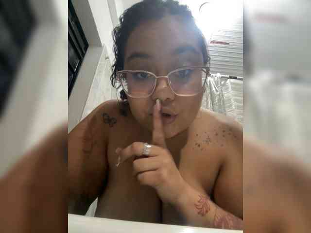 KataMoretti Live Webcam on BongaCams