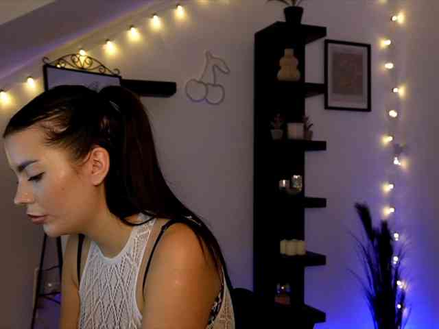 SophieFleurr webcam