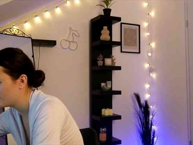 SophieFleurr webcam
