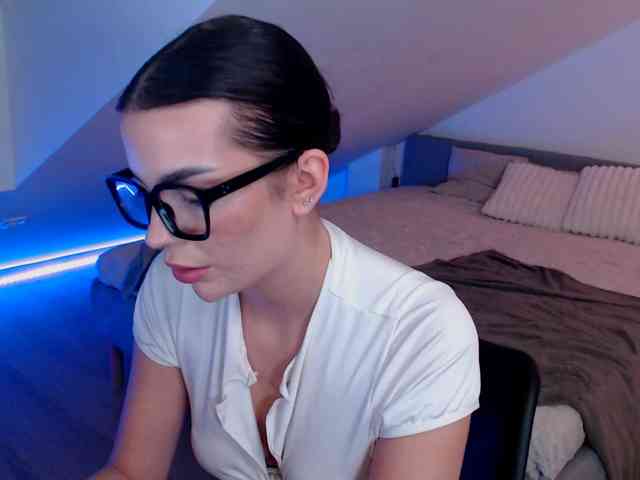 SophieFleurr webcam