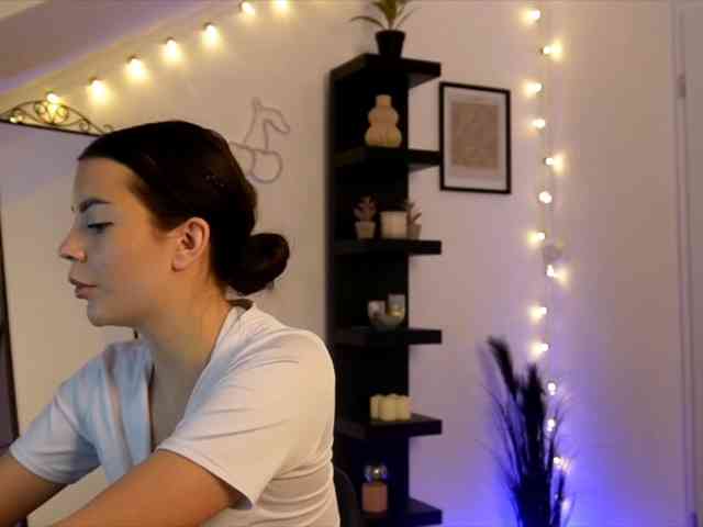 SophieFleurr webcam