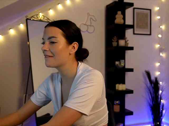 SophieFleurr webcam
