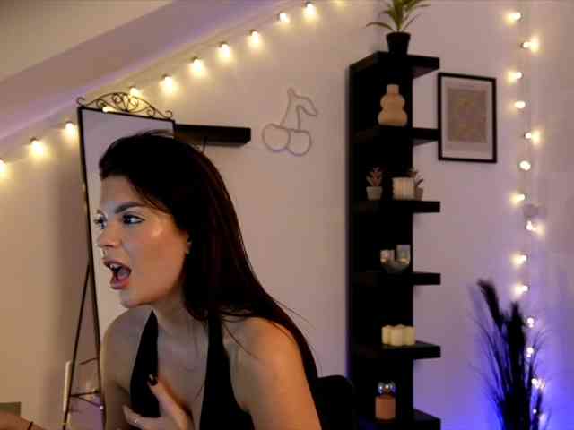 SophieFleurr webcam
