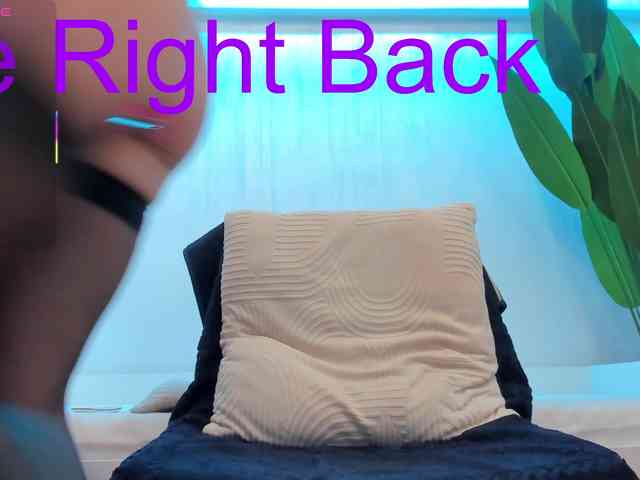 Royal-Naughty webcam