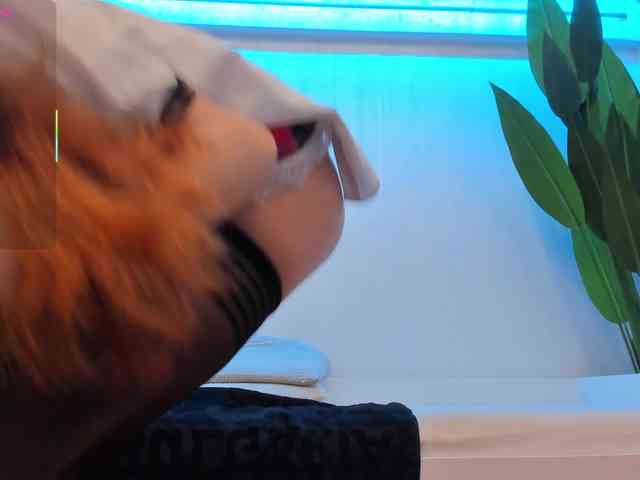 Royal-Naughty webcam