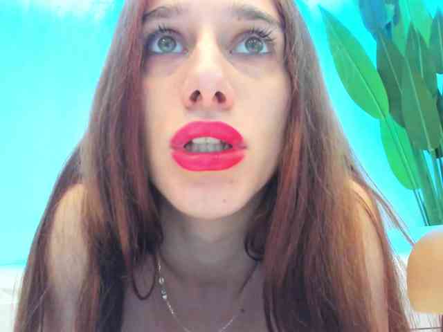 Royal-Naughty webcam