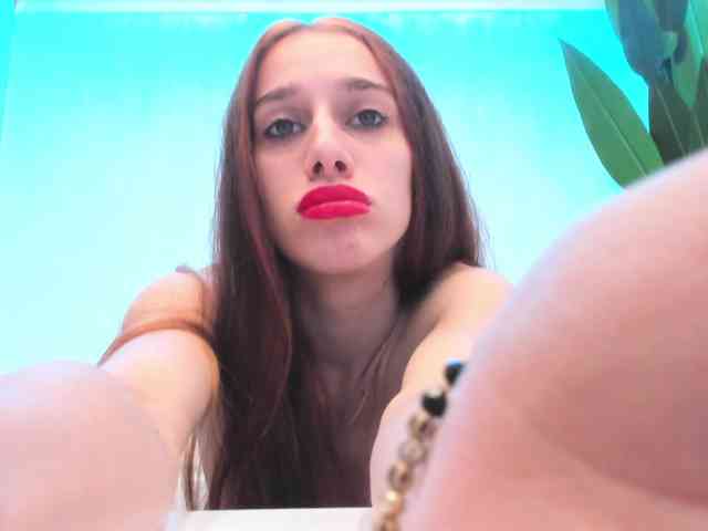 Royal-Naughty webcam