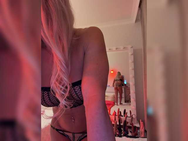 ALISE8881's BongaCams show and profile