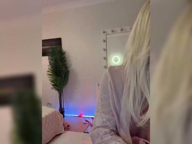 ALISE8881's BongaCams show and profile