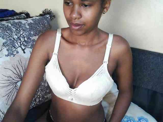 Candybrown Live Webcam on BongaCams