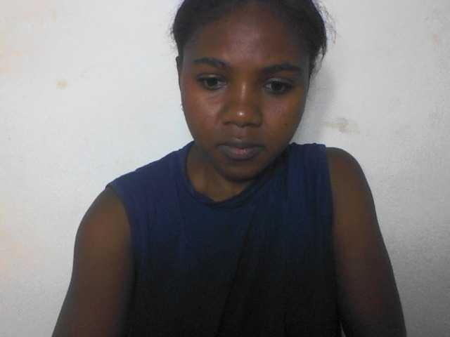 Cutie12, une amatrice française avec qui discuter et avoir du sexe