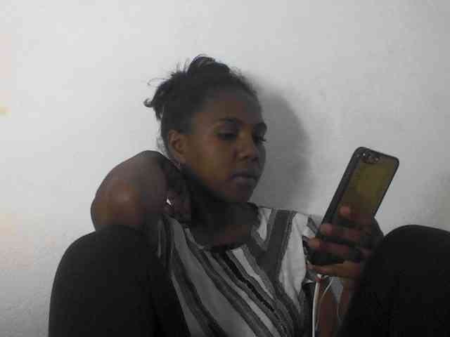 Cutie12 Live Webcam on BongaCams