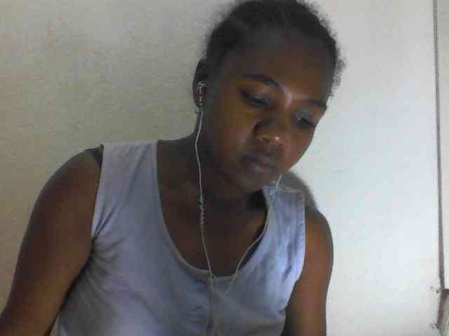 Cutie12 Live Webcam on BongaCams