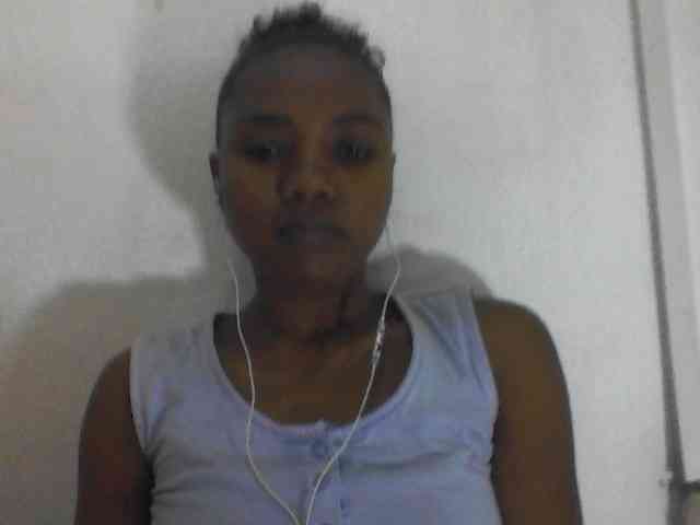 Cutie12 Live Webcam on BongaCams