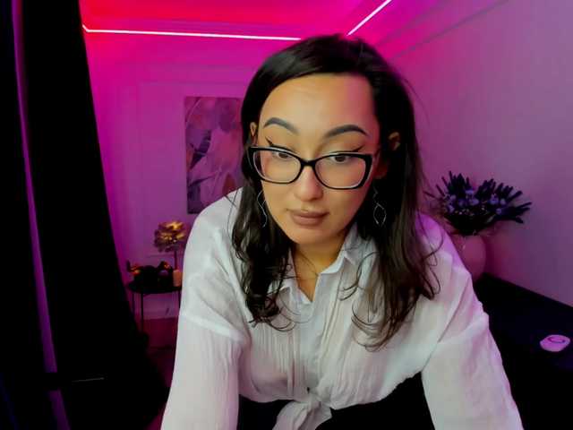 EvaSarazardje's BongaCams show and profile