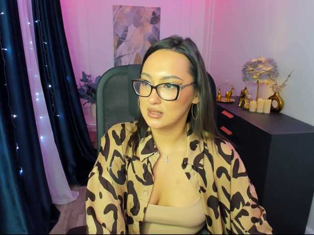 EvaSarazardje's BongaCams show and profile