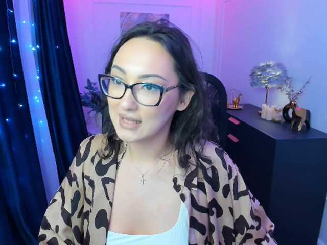 EvaSarazardje's BongaCams show and profile