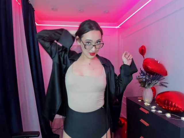 EvaSarazardje's BongaCams show and profile