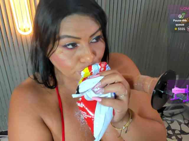 bigboobs-violeta webcam