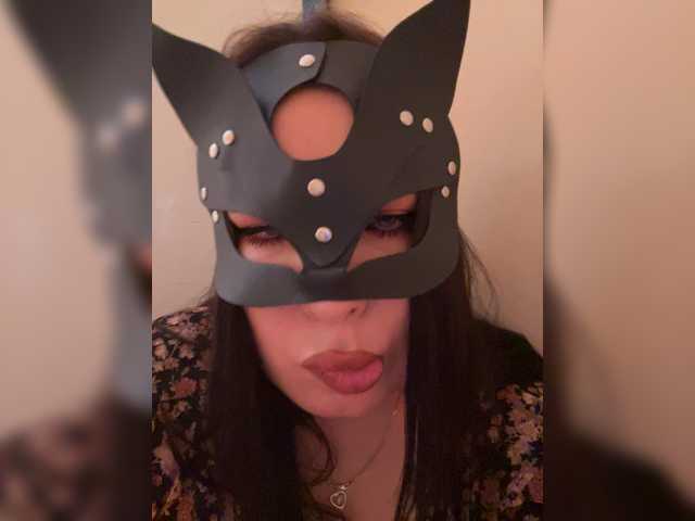 Zhanna-dark's BongaCams show and profile