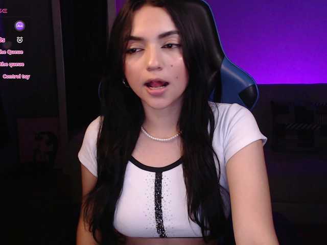 Babymelii's BongaCams show and profile