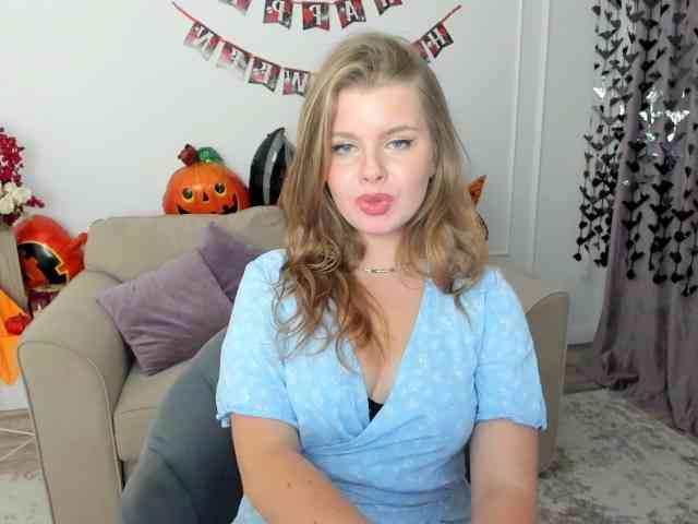 WildDesirea webcam