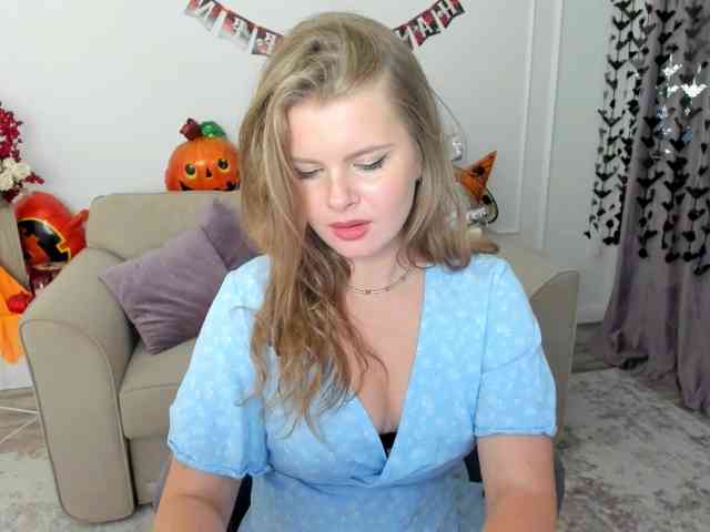WildDesirea webcam